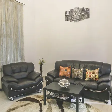 Victoria Duplex *